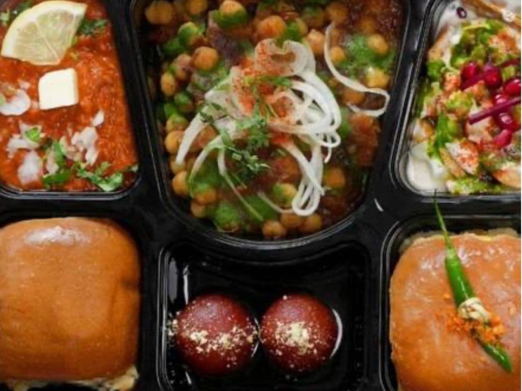 Chatore 5 Chaats in 1 Thali
