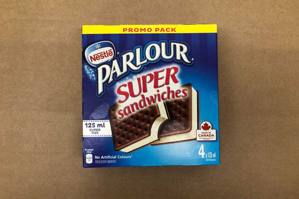 Nestle Parlour Super Sandwich Ice Cream (Multi-Pack) 4 x 125 ml