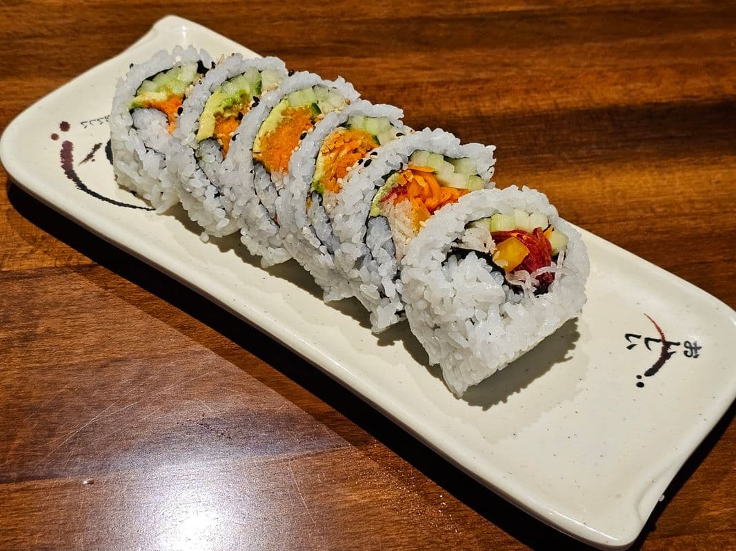 Vegetable Roll (6pcs)