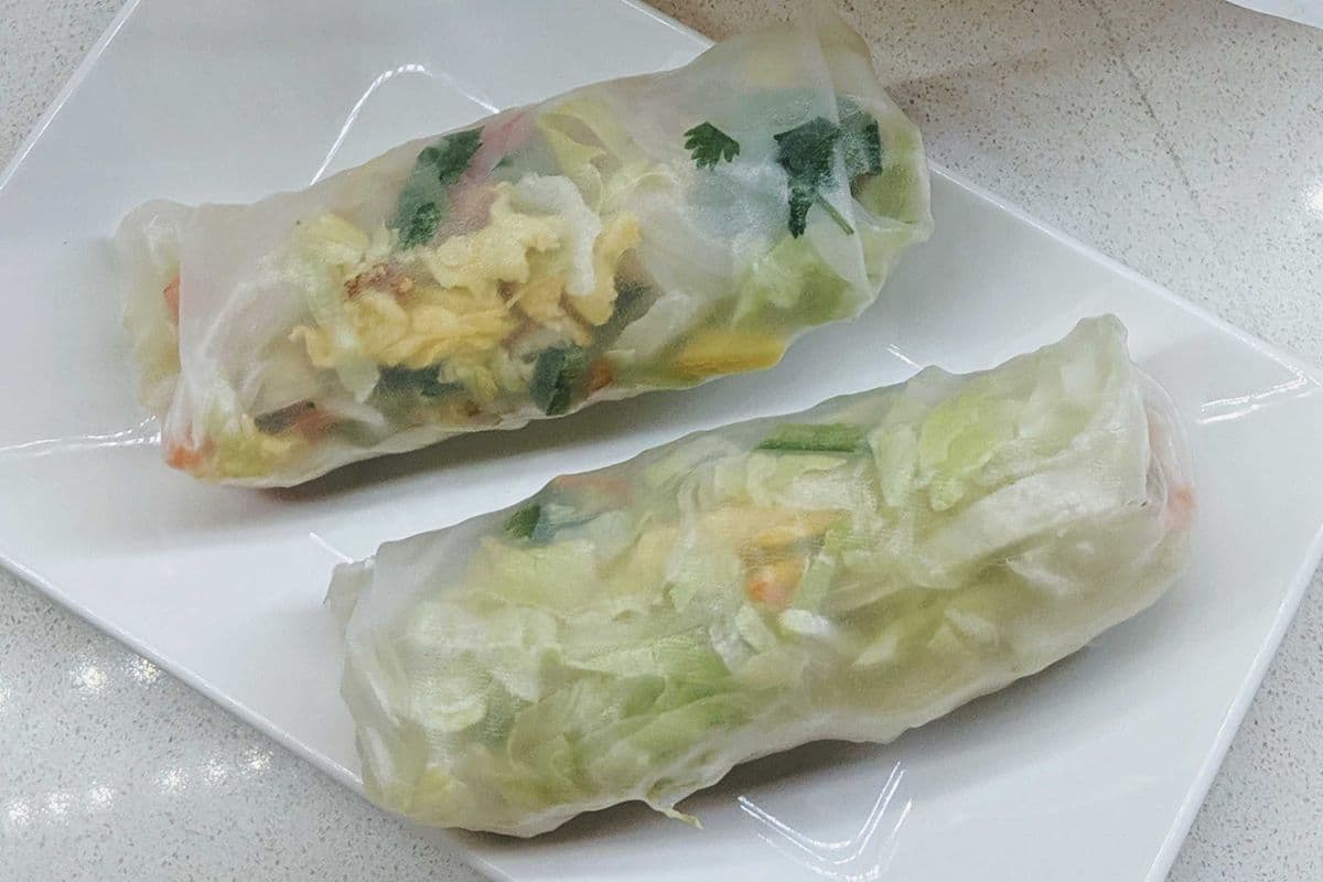 TA2. Thai Cold Spring Rolls (2 pcs)