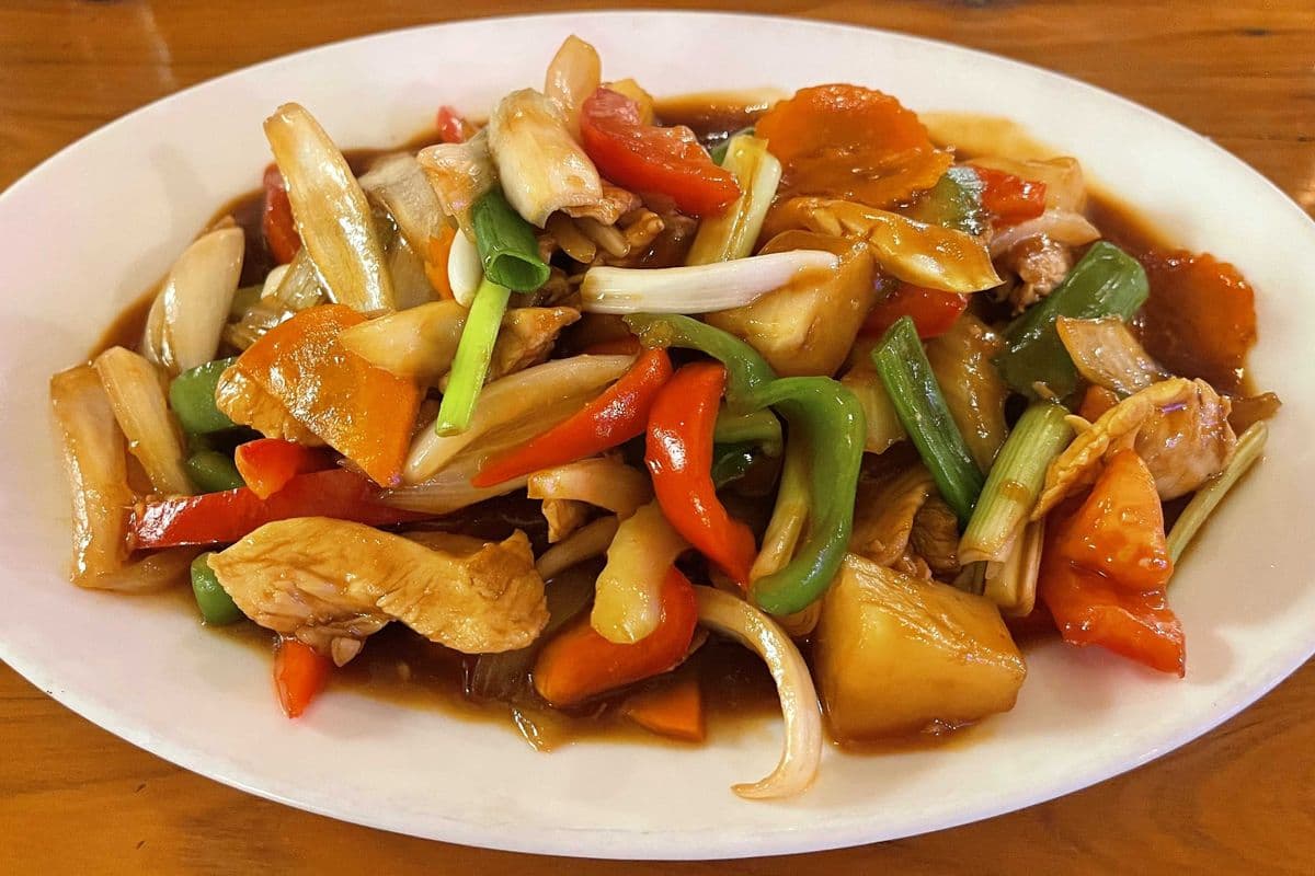 32. Preaw Wann (Chicken, Beef, or Pork)