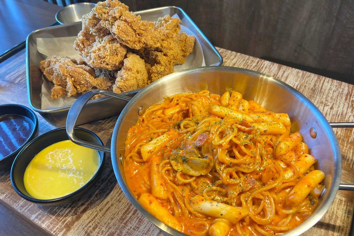 [Noodle B] Rabokki + Original Fried Chicken｜라볶이 + 후라이드치킨