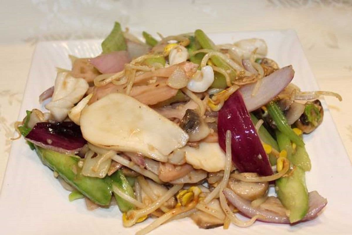 海鲜小炒Fried Assorted Seafood with Vegetable