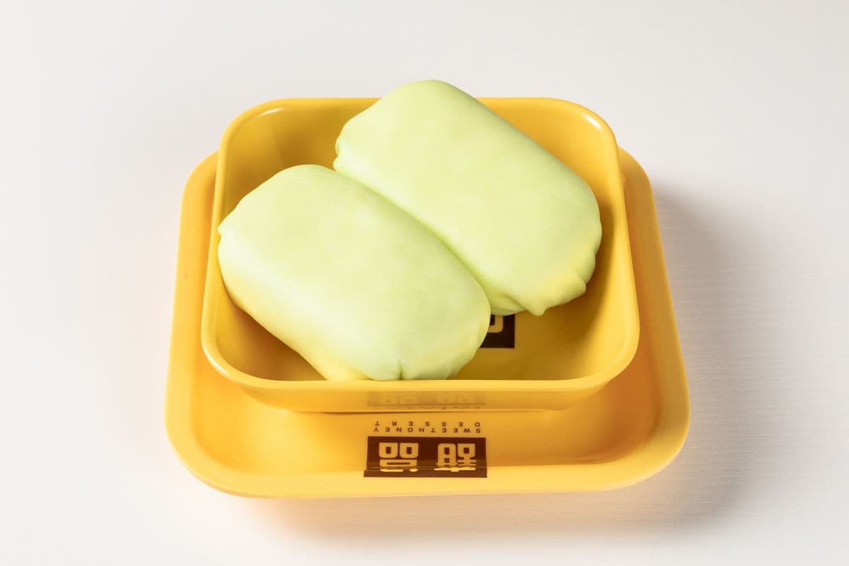 D1. Durian Pancakes (2 pcs)