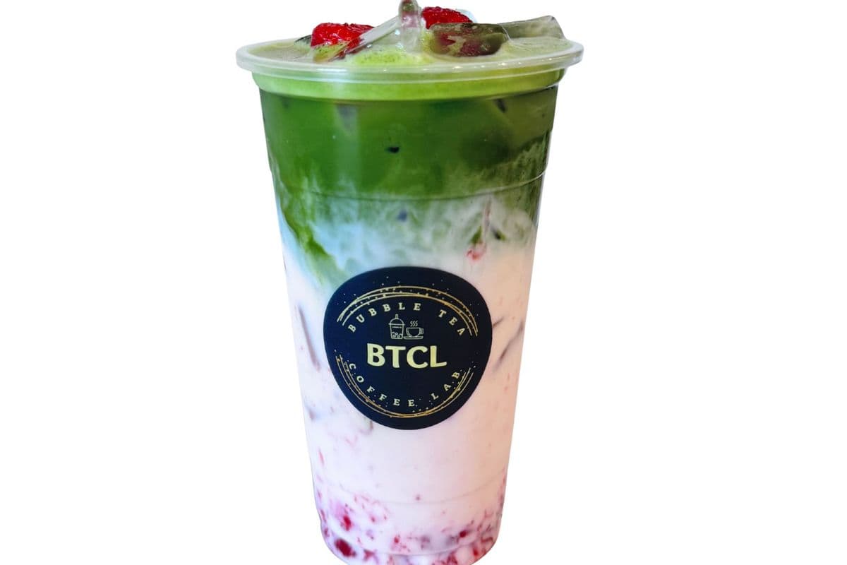 Strawberry Matcha Bloom (Iced) 700ml