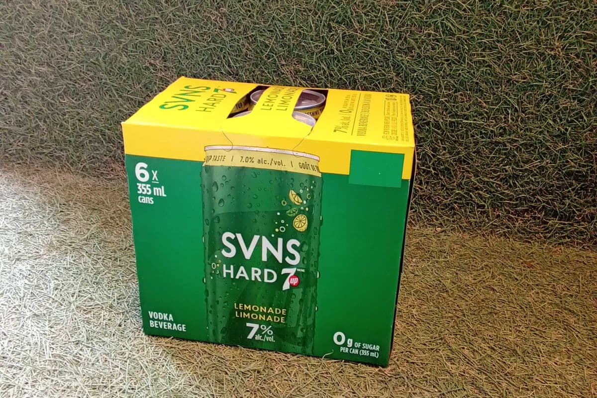 SVNS Hard 7up Lemonade (6 x 355 ml)