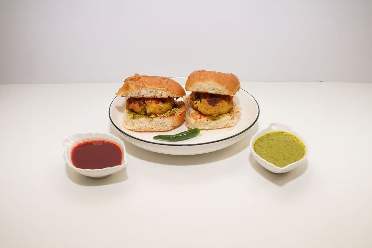 Vada Pav (2 Pcs)