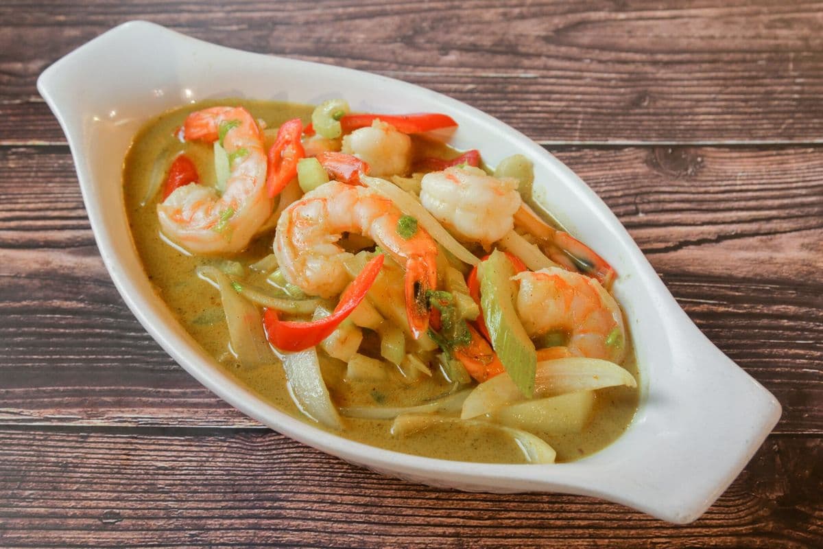 21. Bangkok Yellow Curry Stew with Prawn