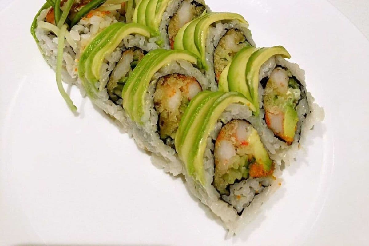 C3b. Green Dragon Roll (8pcs)