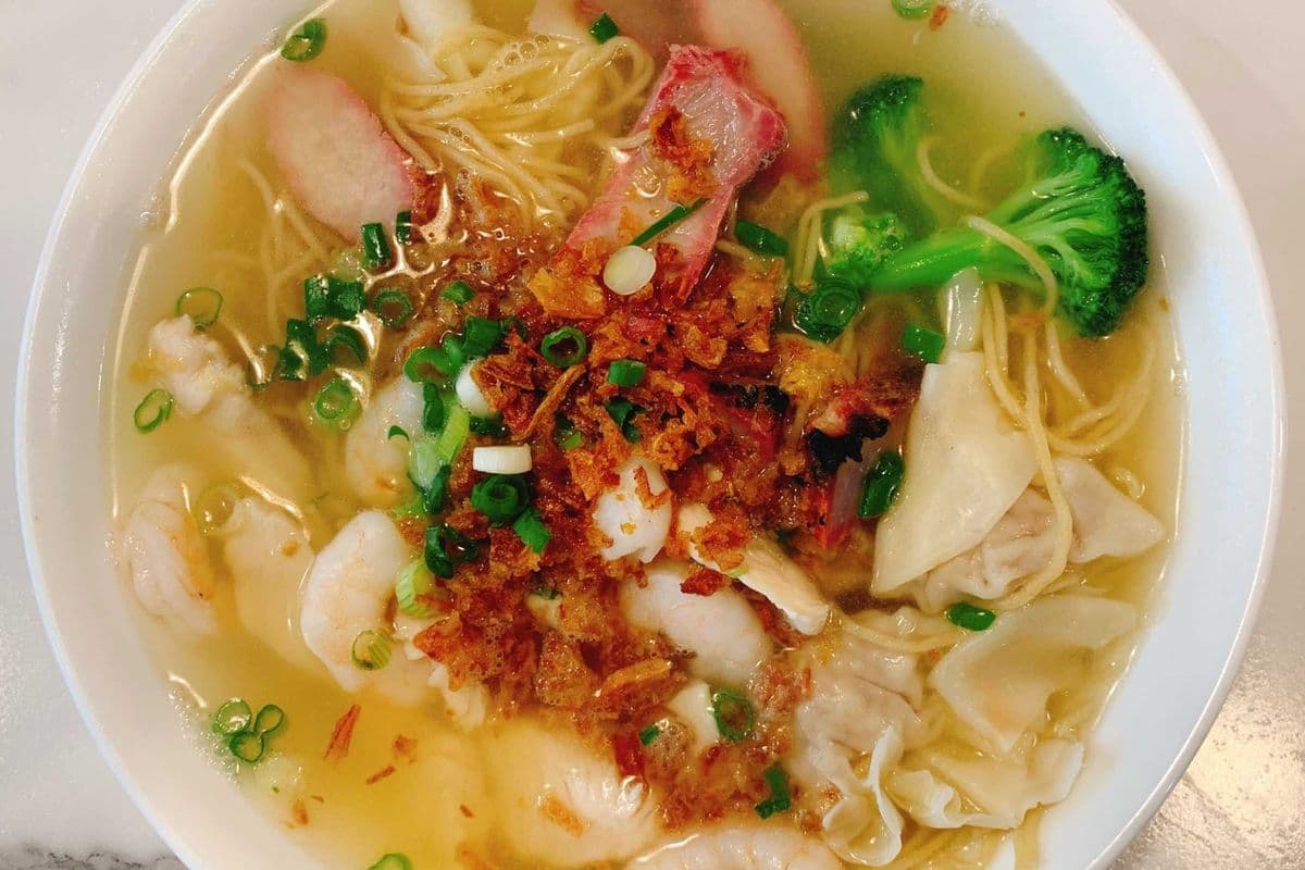 33. Wonton and B.B.Q Pork Egg Noodle Soup