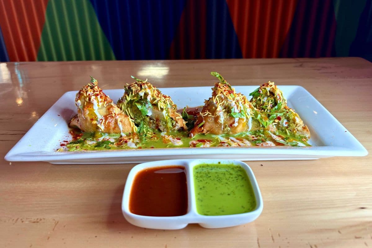 Vegetable Samosa (4 big pieces)