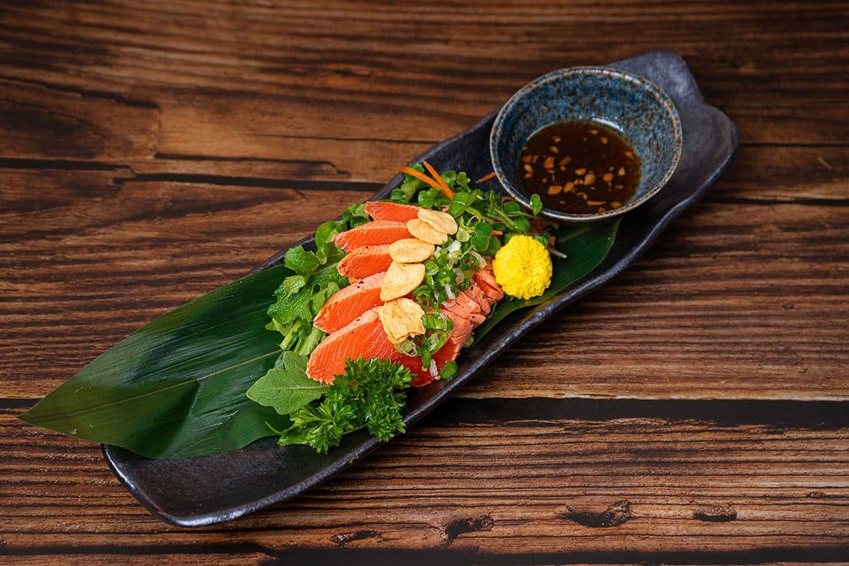 Aburi Salmon Sashimi (5 pcs)