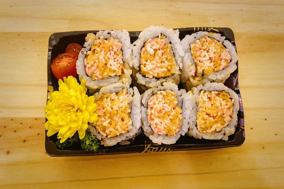 Spicy Crabmeat roll (6 pcs)