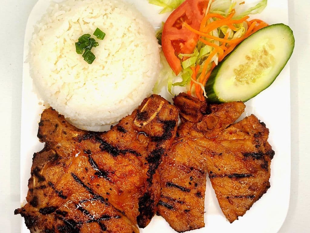 C2. Com Suon Nuong - Lemongrass Pork Chop