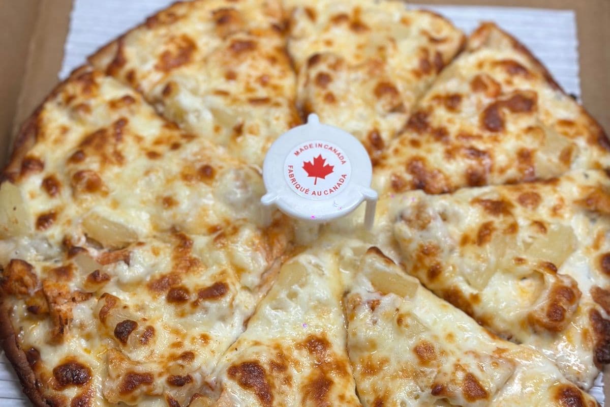 WALLY’S pizza