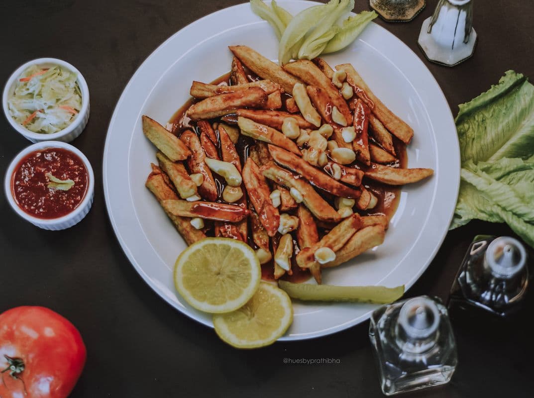Large Poutine