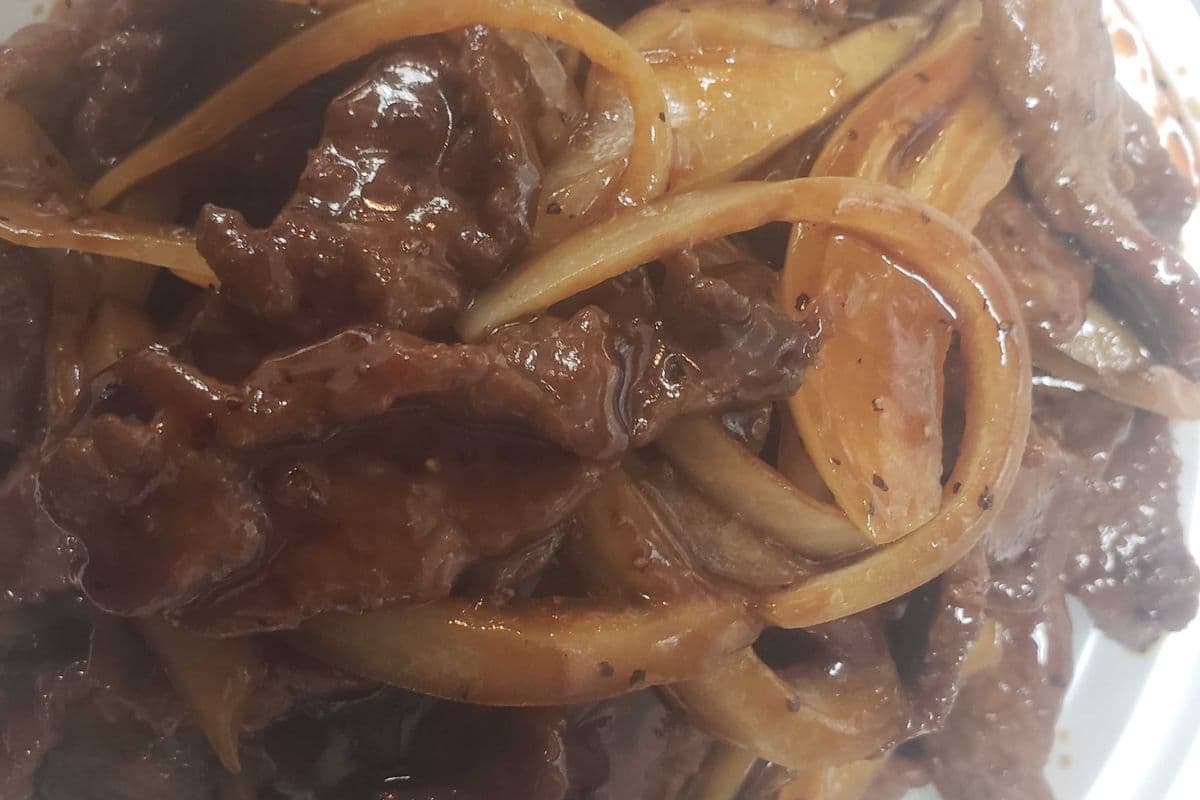 D8. Black Pepper Beef
