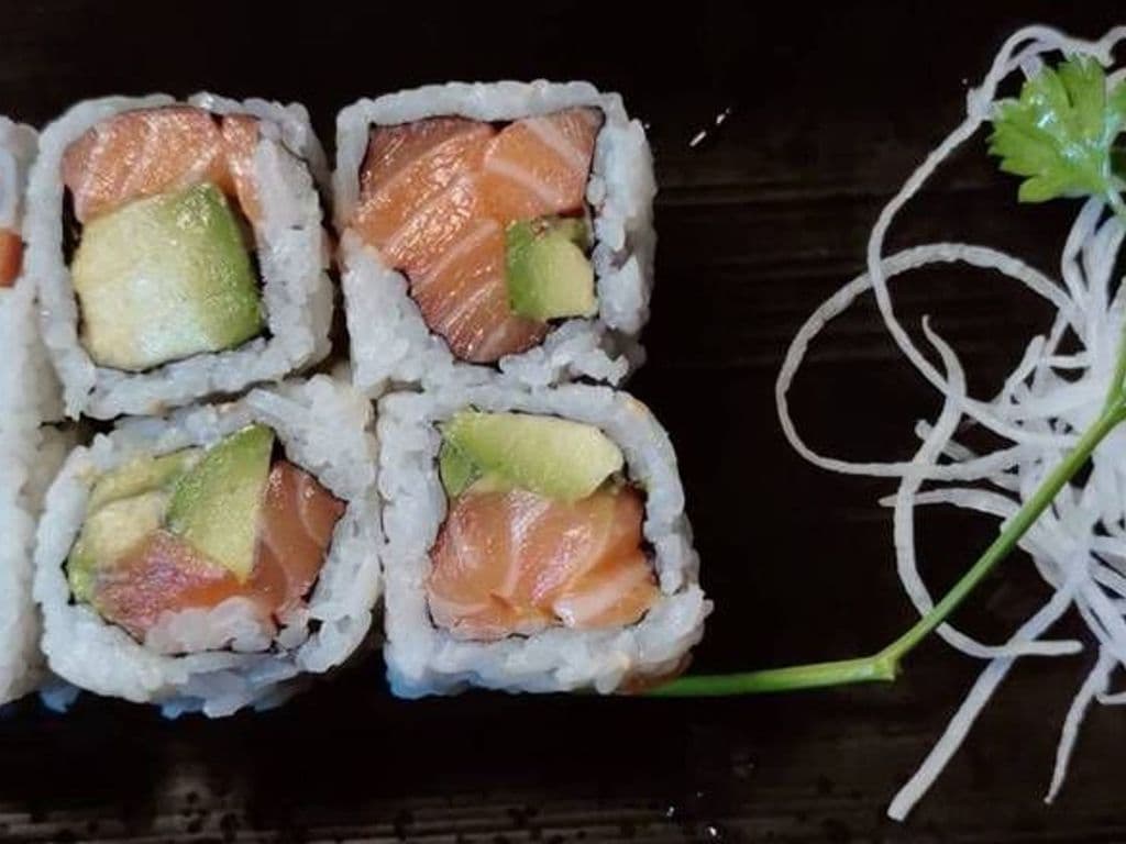 Salmon Avocado Roll