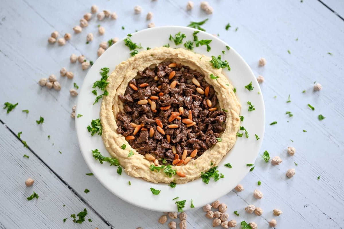 Hummus With Meat