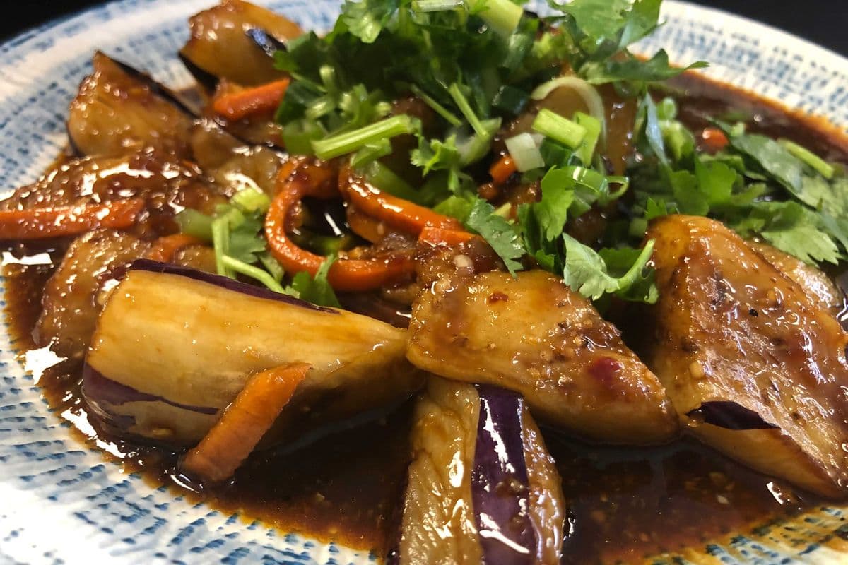 SFV1. Eggplant with garlic sauce 鱼香茄子