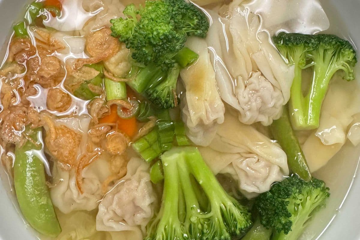 Pork Wonton Noodle Soup 猪肉云吞面