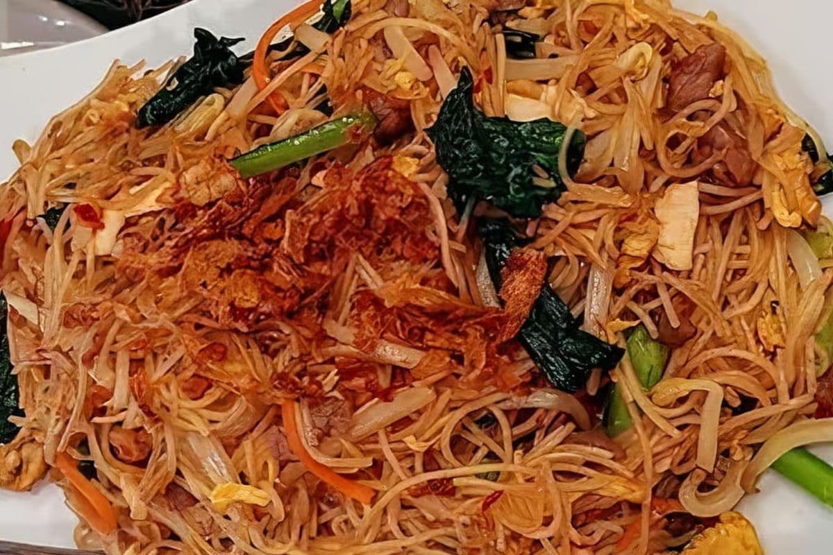 Chicken with Rice Noodle