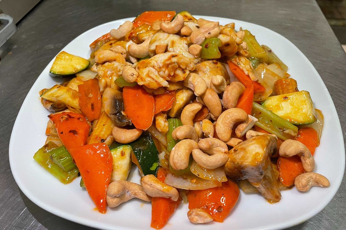 Cashew Nut Gai Ding (Spicy)