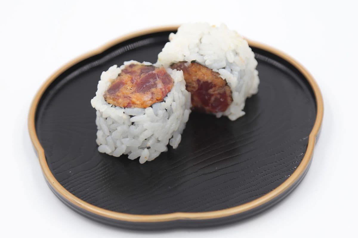 Spicy Tuna Roll (8pcs)
