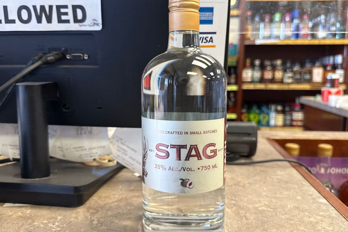 STAG PEACH VODKA (750ML) (1 x 750ML)