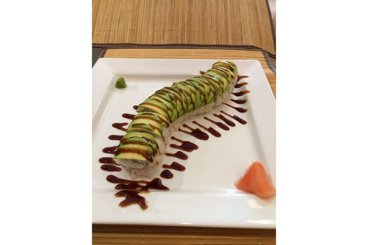 Dragon Roll (8pc)