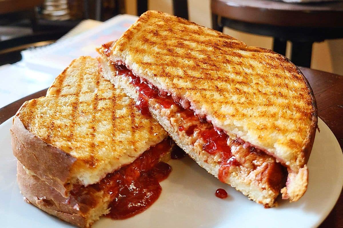 Classic Strawberry Sandwich