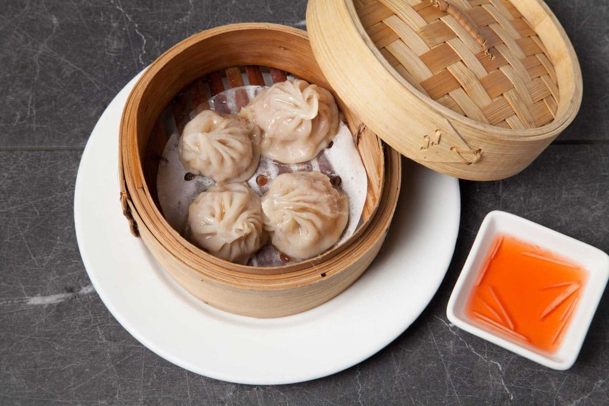 Steamed Shanghai Pork Bun 小籠包