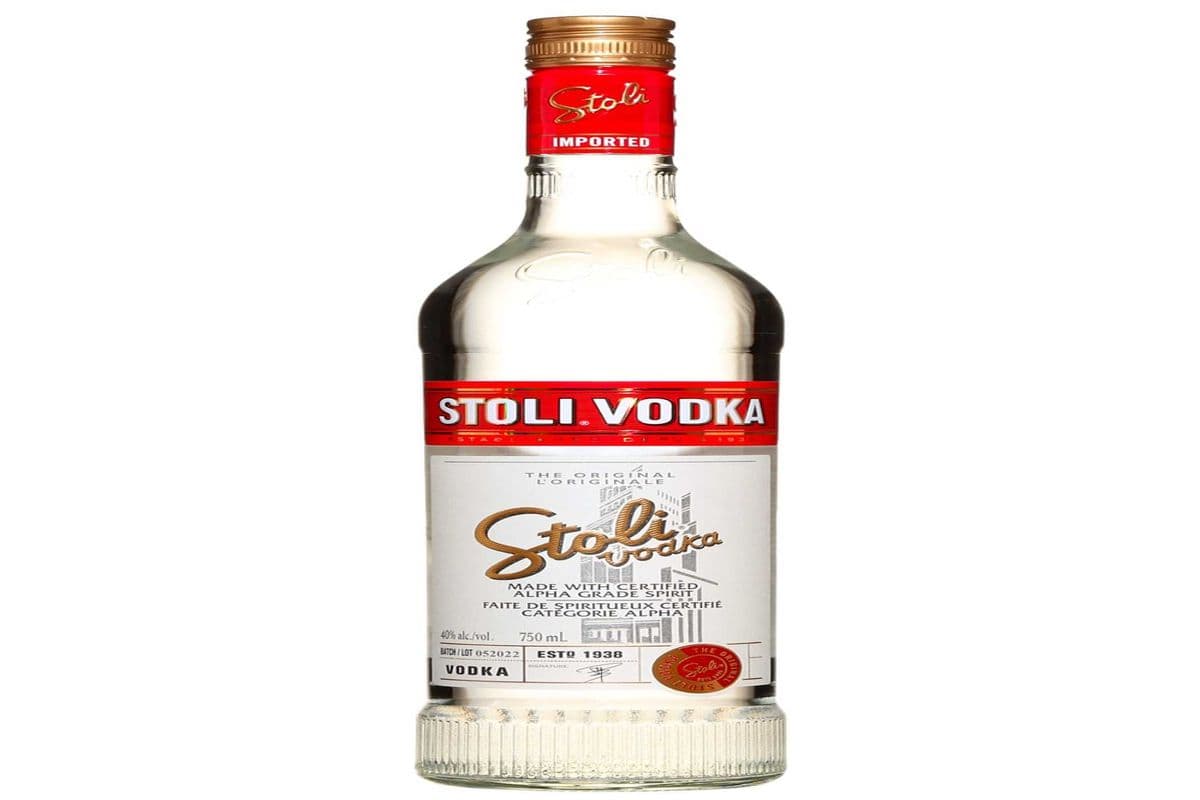 STOLICHNAYA VODKA 750ML (1 x 750ML )
