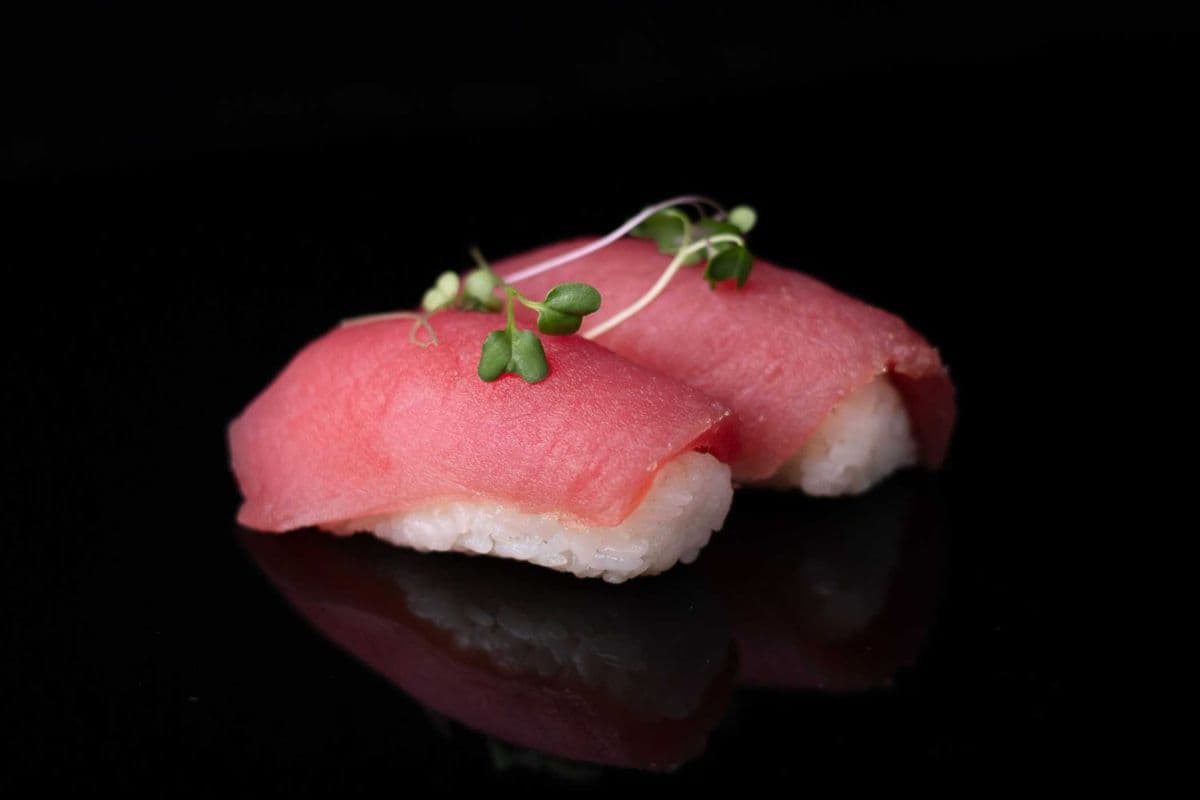 Nigiri Tuna (2 pcs)