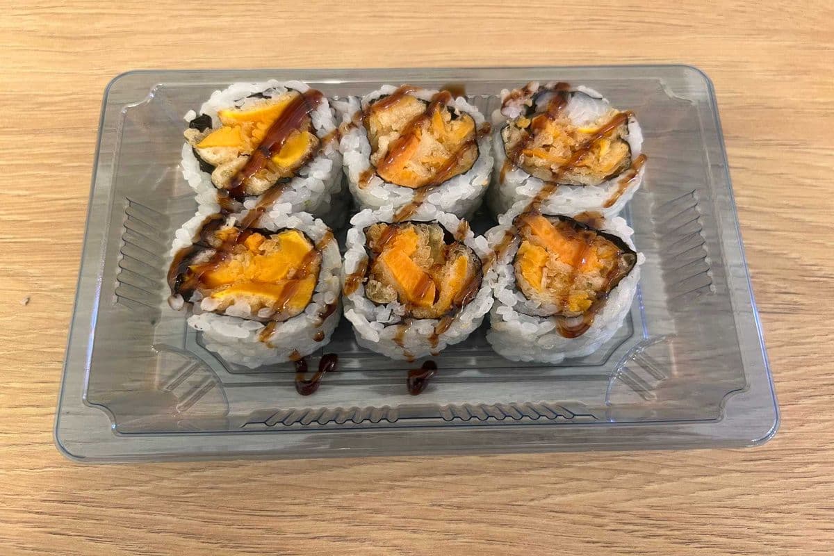 Yam Tempura Roll (6 pcs)