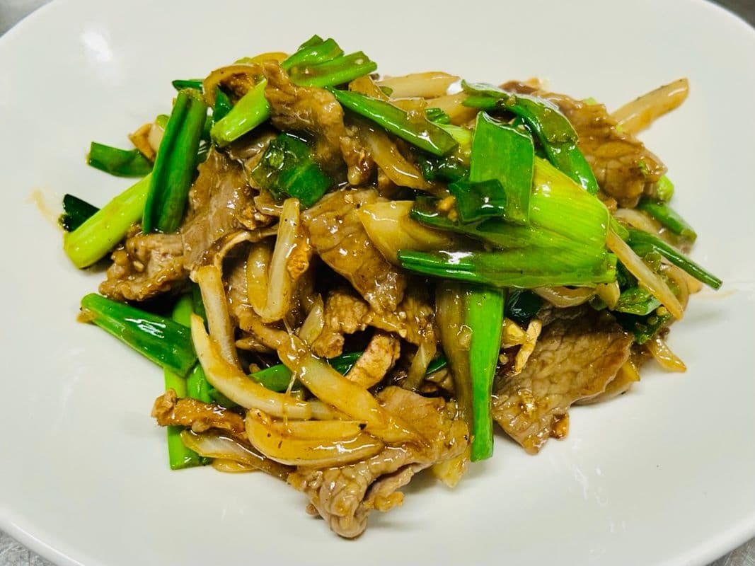 Ginger & Shallot  Beef / Bœuf Sautés au Gingeet Échalote/