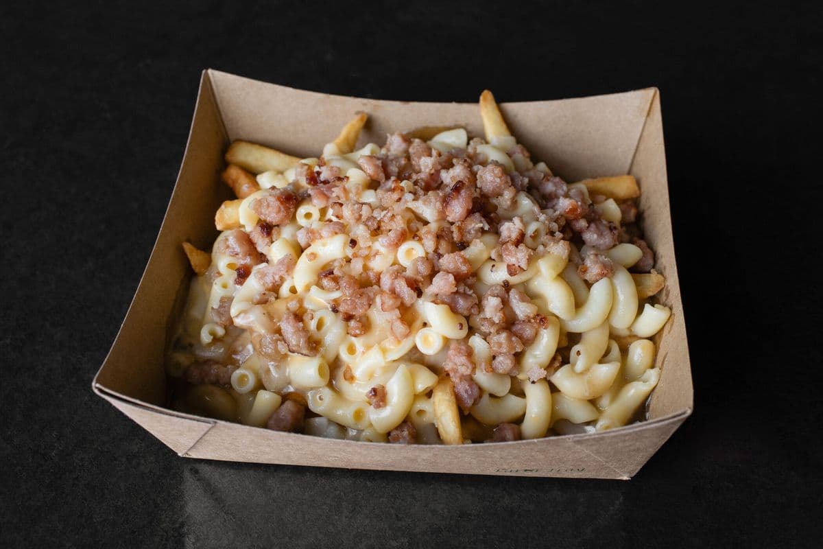 Mac & Cheese'n Bacon Poutine