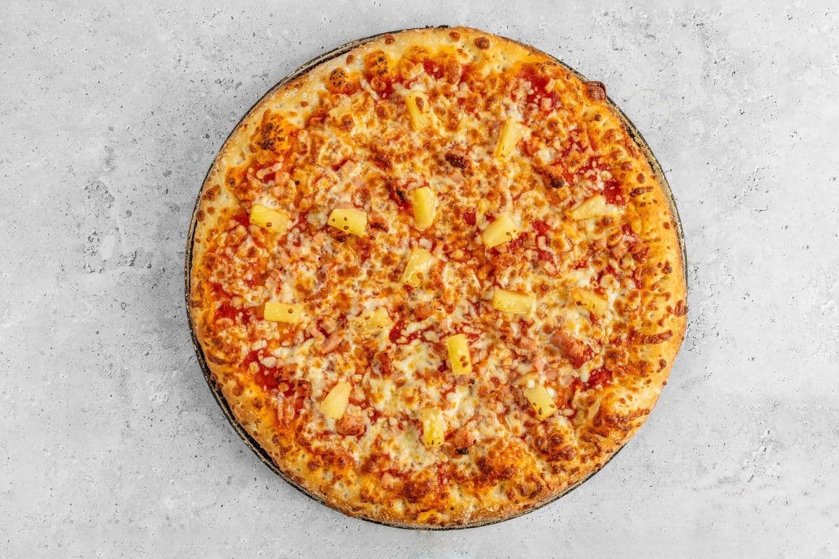 Hawaiian Traditional Pizza