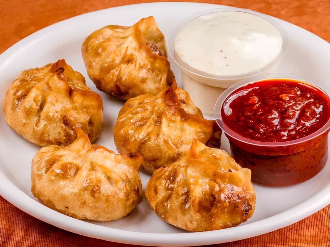 Veggie Momos (8 Pcs)