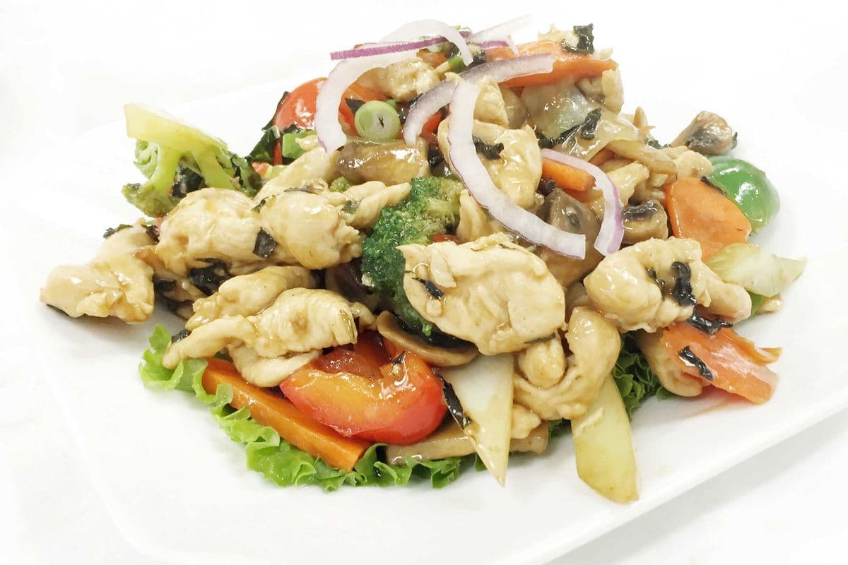 C6. Stir-Fried Chicken in Black Bean Sauce