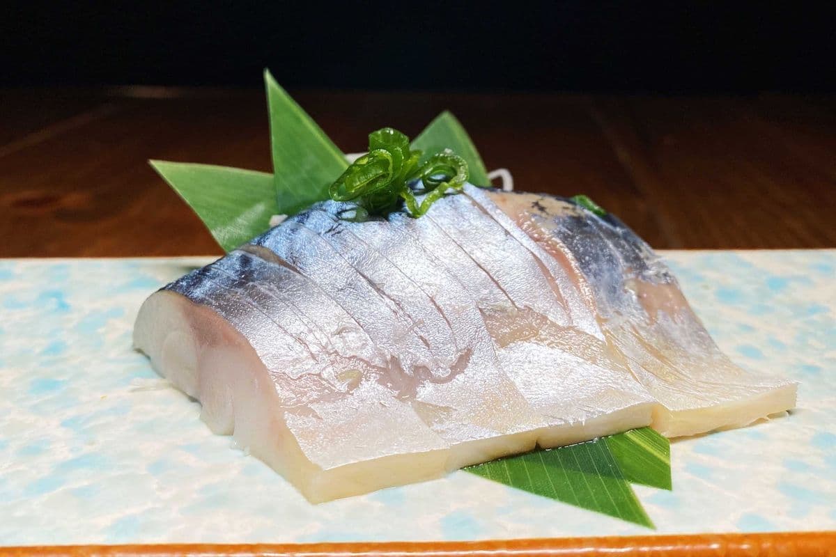Mackerel (Sashimi 4 pcs)