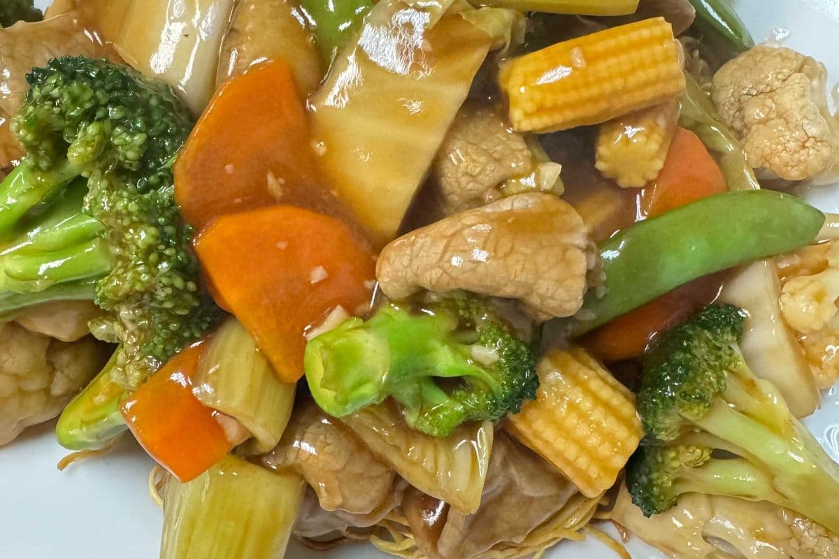 Beef Chow Mein 牛肉炒面(脆)