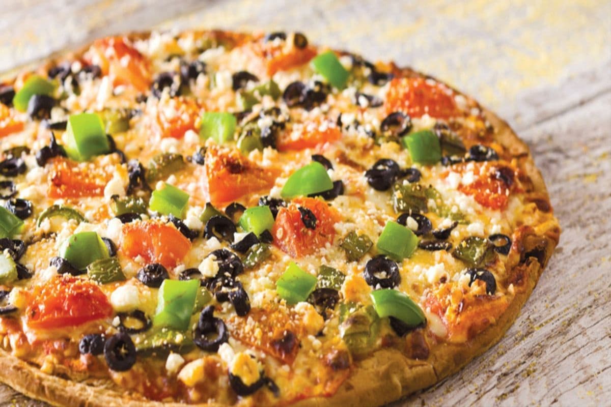 Medium Mediterranean Pizza - Vegetarian