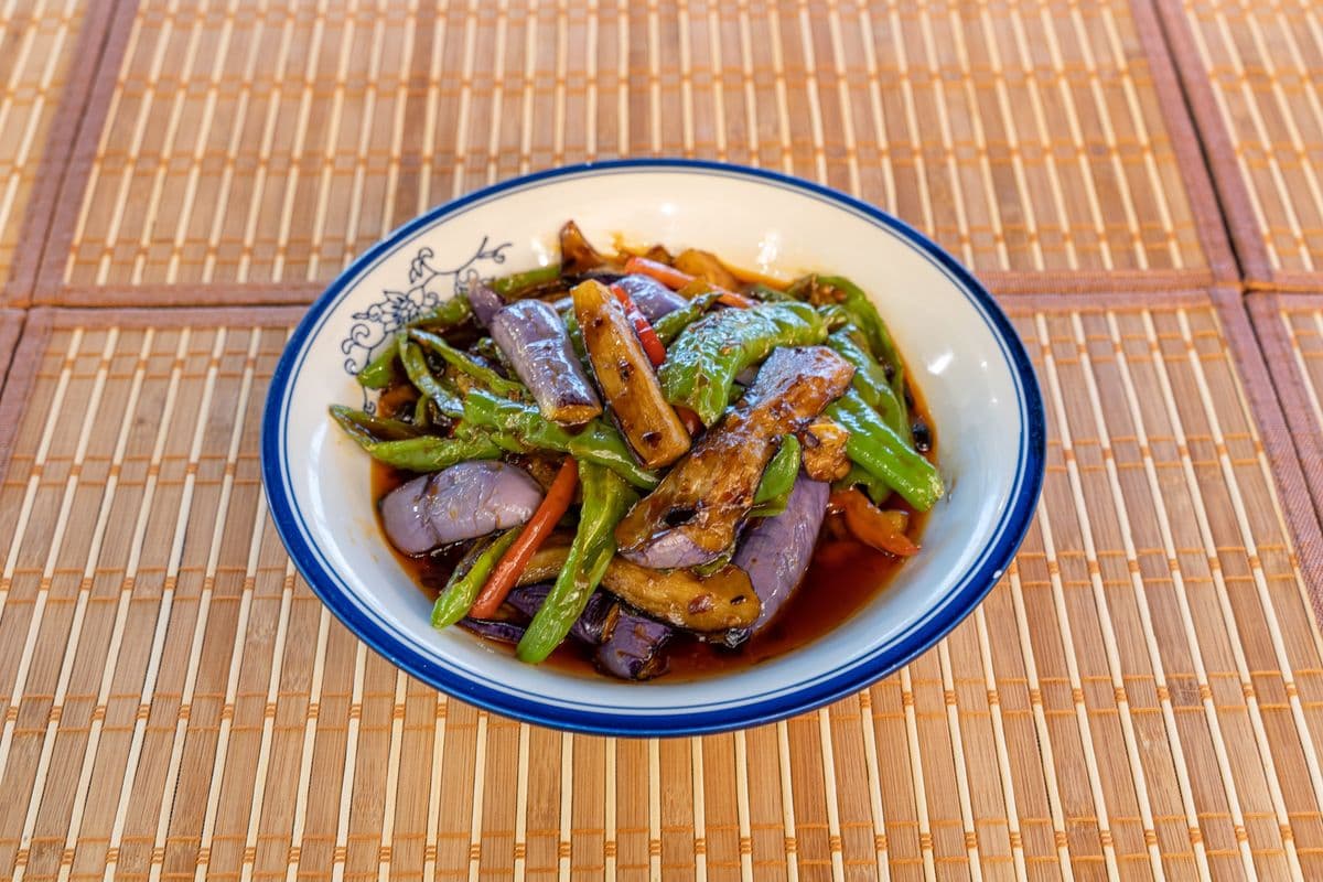 V06. Stir-Fried Eggplant with Hot Green Pepper 虎皮辣子炒茄子