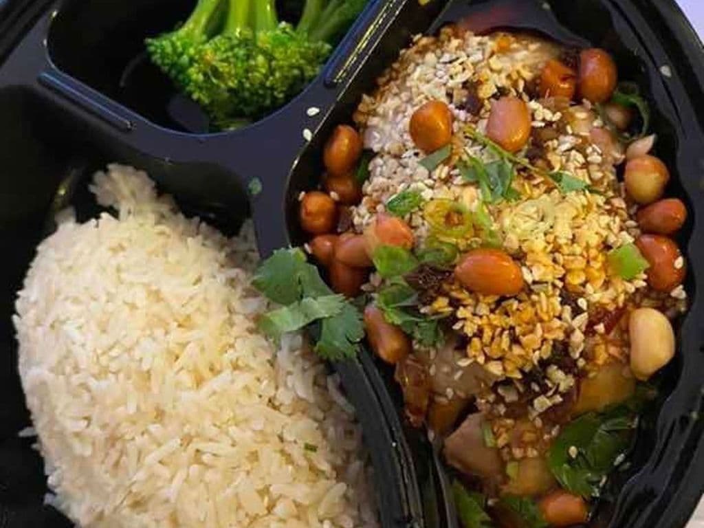 Sour & Spicy Chicken Rice 18. 口水雞飯-o-