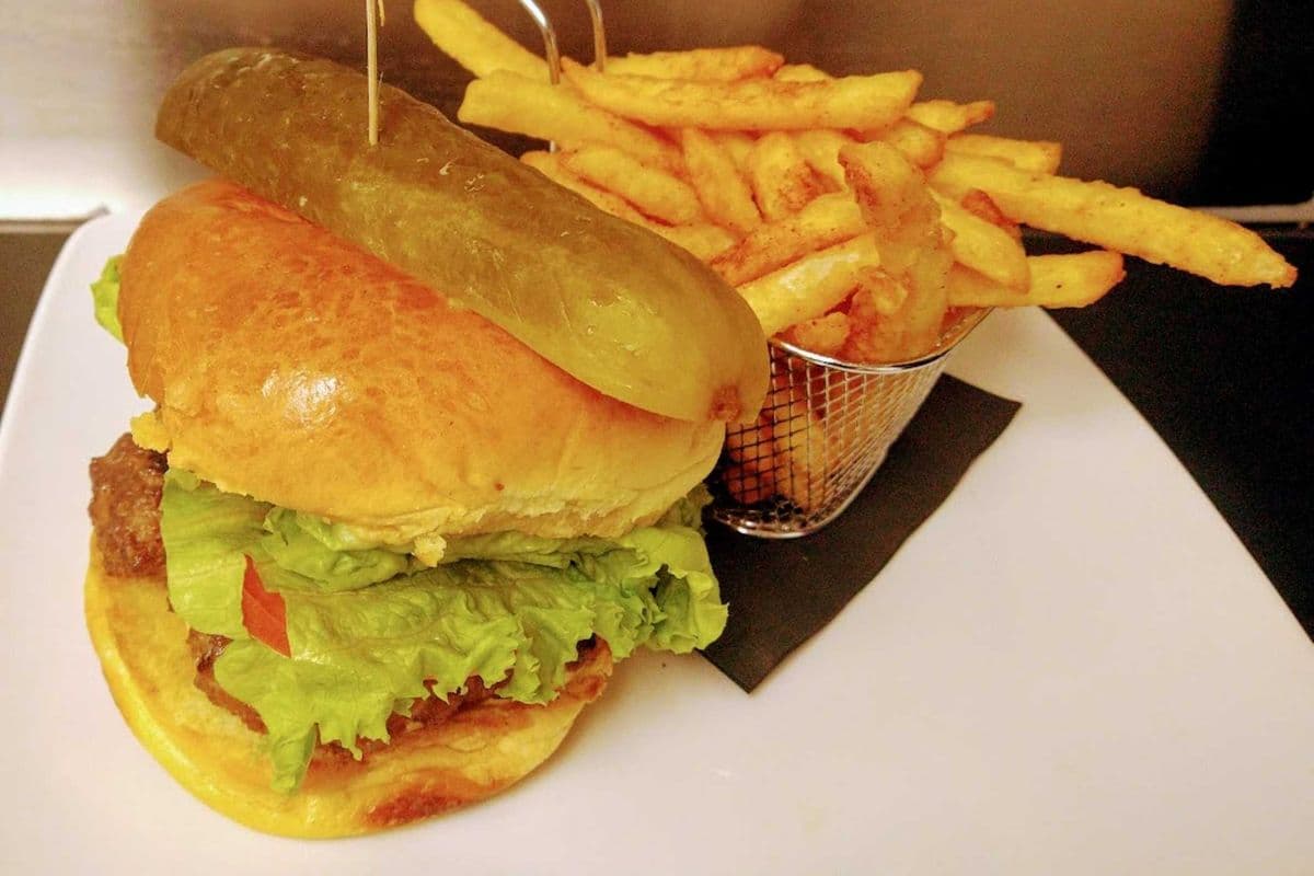 Tavern 52 Burger