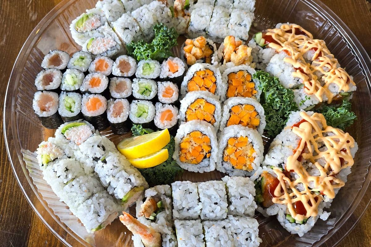 Party Roll Combo Tray(74pcs)
