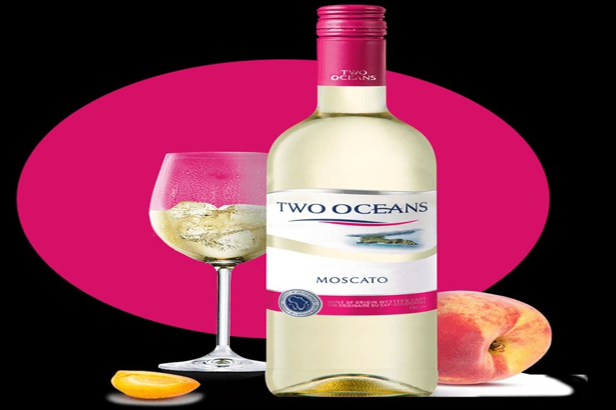 Two Oceans Moscato (1 x 750ml)