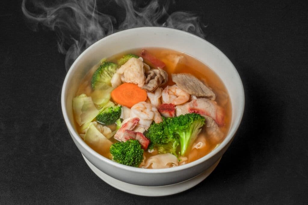 Kim’s Deluxe Small Wonton Soup