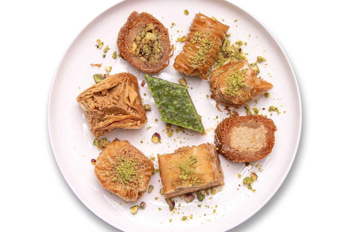 Baklava Tray Mix Small (12pcs)